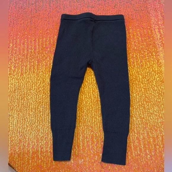 Baby gap thick leggings 12-18m - Picture 3 of 3